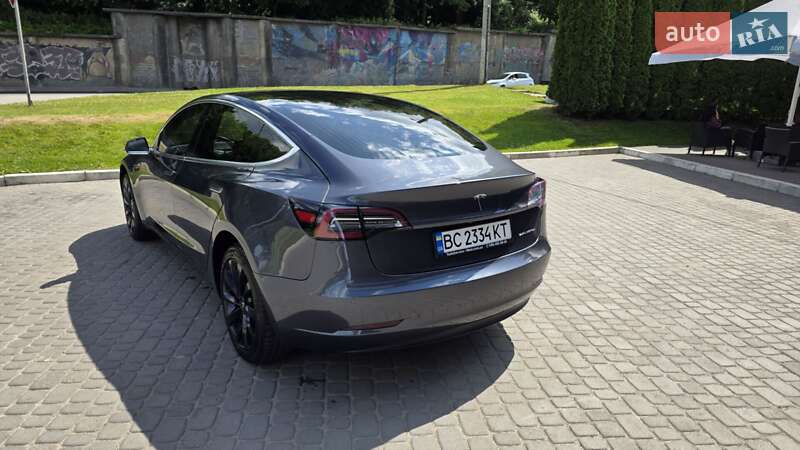 Седан Tesla Model 3 2018 в Львове фото 13 Седан Tesla Model 3 2018 в Львове