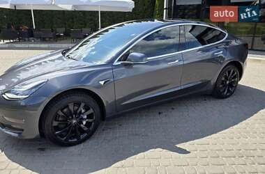 Седан Tesla Model 3 2018 в 