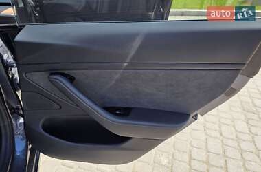 Седан Tesla Model 3 2018 в 