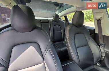 Седан Tesla Model 3 2018 в 