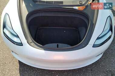 Седан Tesla Model 3 2018 в 