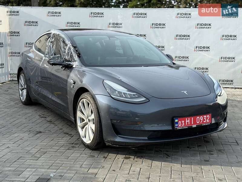 Седан Tesla Model 3 2018 в 