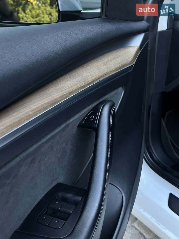 Седан Tesla Model 3 2022 в Полтаві фото 16 Седан Tesla Model 3 2022 в Полтаві