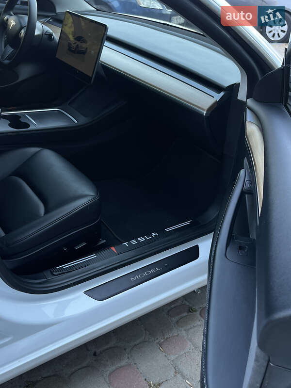 Седан Tesla Model 3 2022 в Полтаві фото 20 Седан Tesla Model 3 2022 в Полтаві