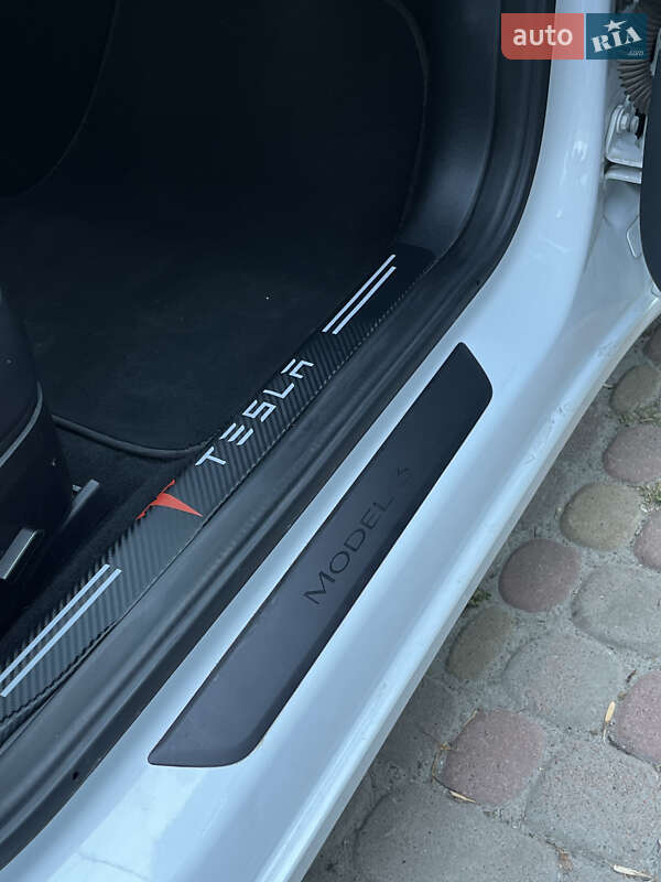 Седан Tesla Model 3 2022 в Полтаві фото 18 Седан Tesla Model 3 2022 в Полтаві