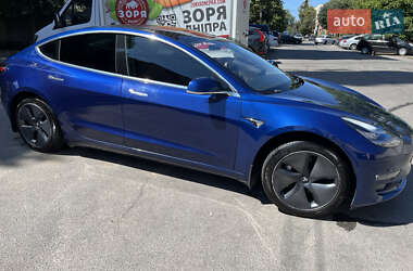 Седан Tesla Model 3 2019 в 