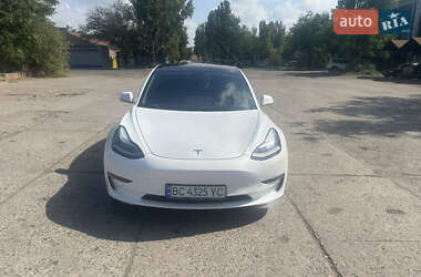 Седан Tesla Model 3 2018 в Миколаєві