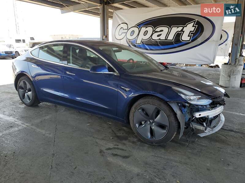 Tesla Model 3 2019