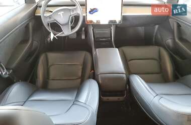Седан Tesla Model 3 2019 в 