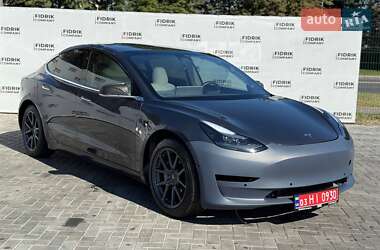 Седан Tesla Model 3 2020 в Луцке