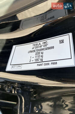 Седан Tesla Model 3 2021 в 