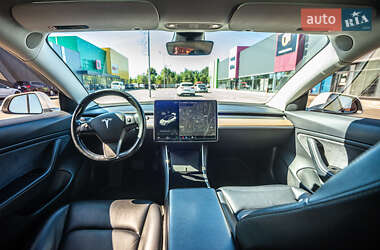 Седан Tesla Model 3 2018 в 