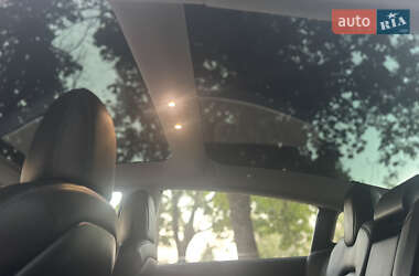 Седан Tesla Model 3 2018 в 