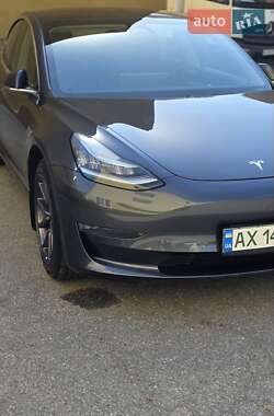 Седан Tesla Model 3 2018 в 