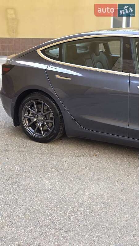 Седан Tesla Model 3 2018 в Харькове фото 15 Седан Tesla Model 3 2018 в Харькове