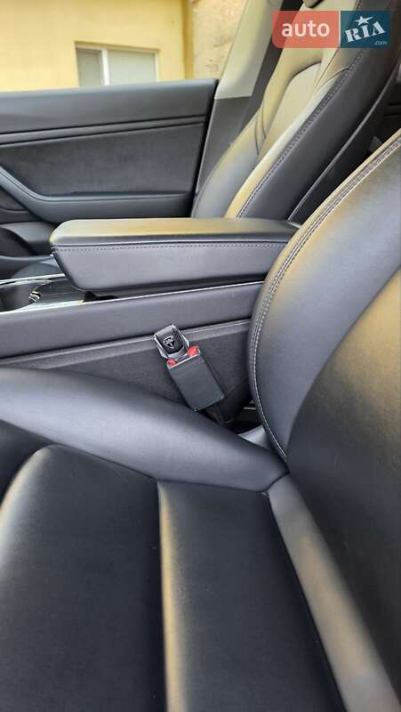 Седан Tesla Model 3 2018 в Харькове фото 34 Седан Tesla Model 3 2018 в Харькове