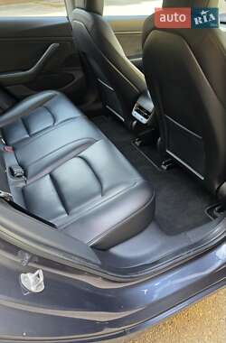 Седан Tesla Model 3 2018 в 