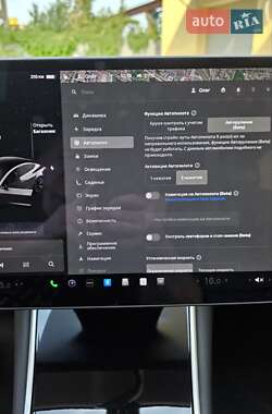Седан Tesla Model 3 2018 в 