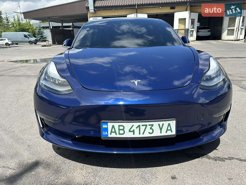Седан Tesla Model 3 2018 в Вінниці