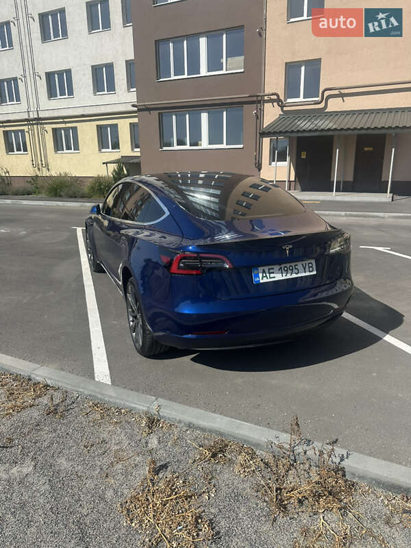 Седан Tesla Model 3 2019 в Днепре