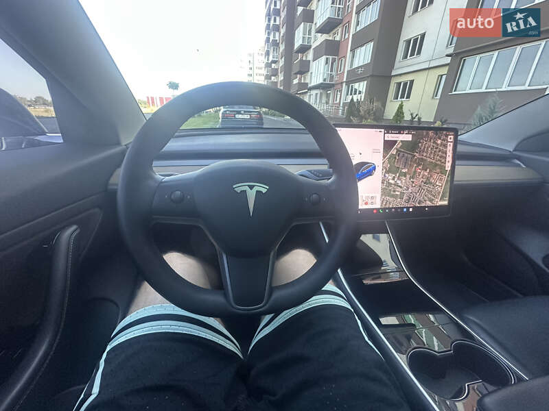 Седан Tesla Model 3 2019 в Днепре