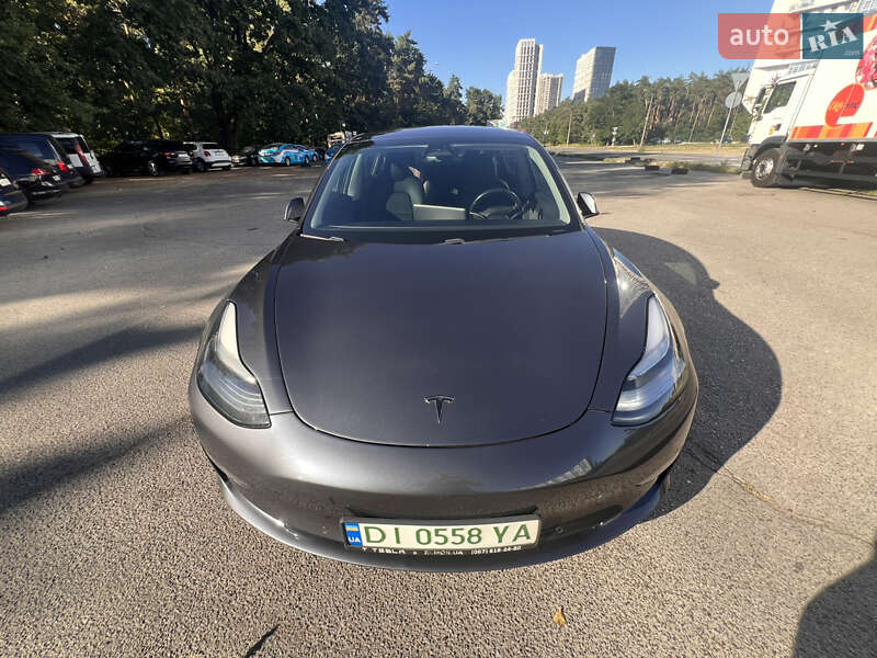 Tesla Model 3 2018