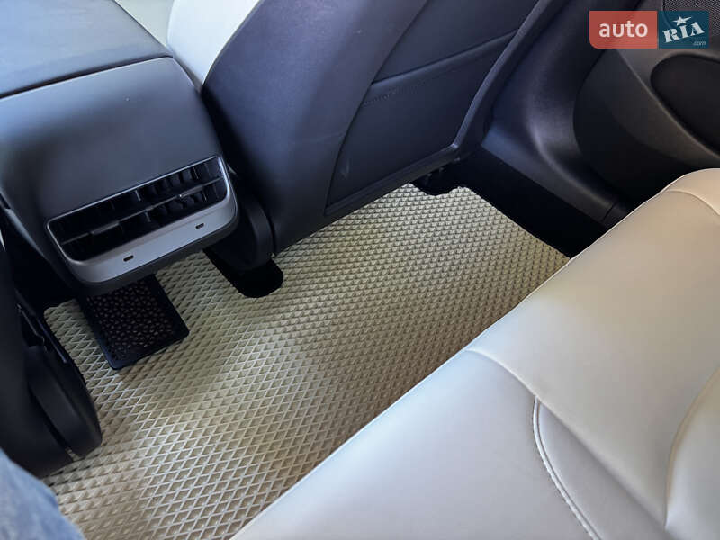 Седан Tesla Model 3 2022 в Харькове фото 32 Седан Tesla Model 3 2022 в Харькове