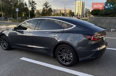 Седан Tesla Model 3 2018 в 