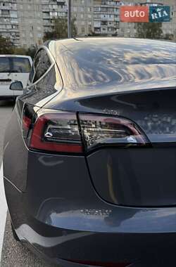 Седан Tesla Model 3 2018 в 