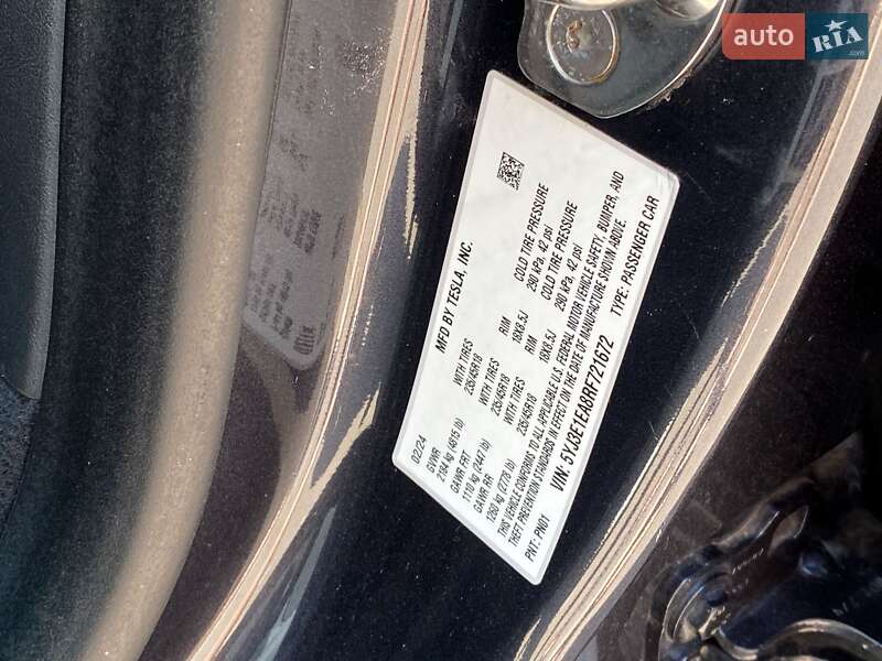 Седан Tesla Model 3 2024 в Киеве