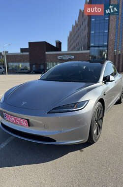 Седан Tesla Model 3 2024 в Василькові