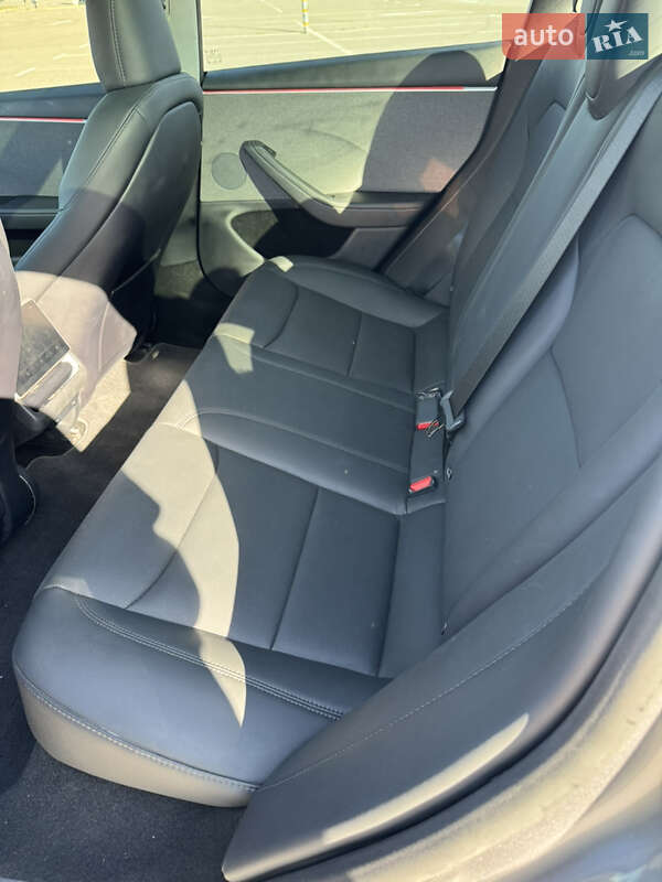 Седан Tesla Model 3 2024 в Василькове