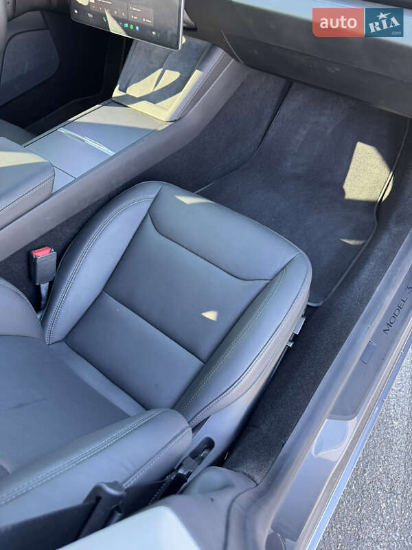 Седан Tesla Model 3 2024 в Василькове
