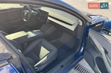 Седан Tesla Model 3 2024 в 