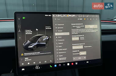 Седан Tesla Model 3 2024 в 