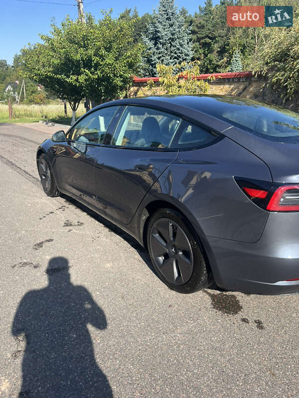Седан Tesla Model 3 2023 в Львові фото 3 Седан Tesla Model 3 2023 в Львові