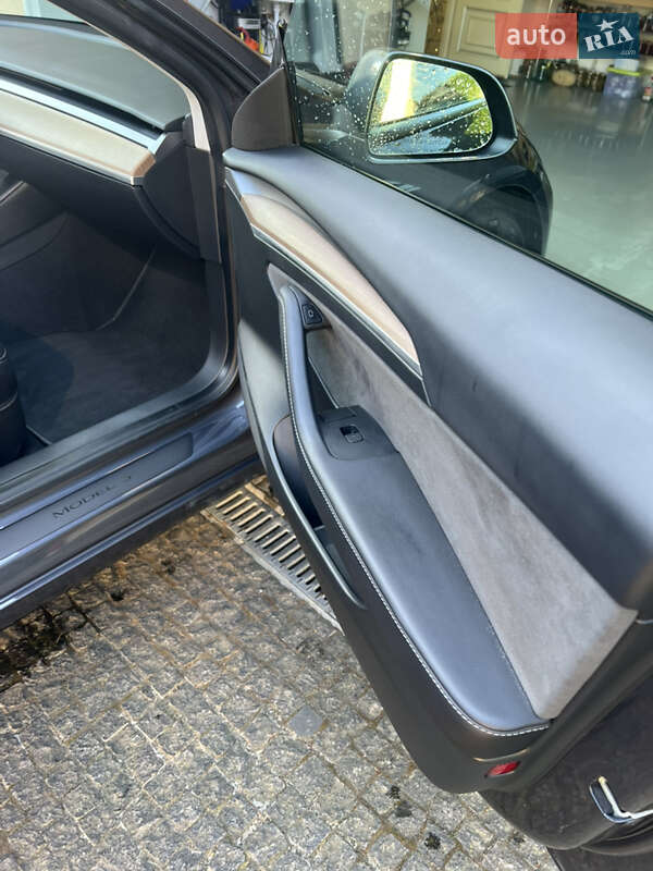 Седан Tesla Model 3 2023 в Львові фото 13 Седан Tesla Model 3 2023 в Львові