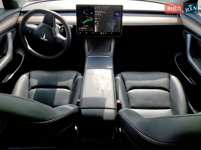 Седан Tesla Model 3 2022 в Києві