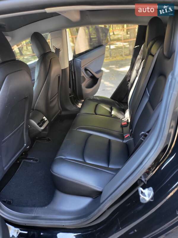 Седан Tesla Model 3 2020 в Одессе