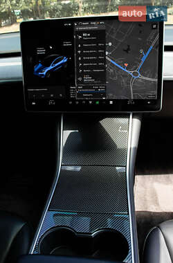 Седан Tesla Model 3 2018 в 