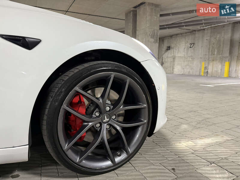 Седан Tesla Model 3 2018 в Тернополе фото 5 Седан Tesla Model 3 2018 в Тернополе