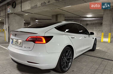 Седан Tesla Model 3 2018 в 