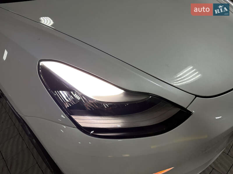Седан Tesla Model 3 2018 в Тернополе фото 21 Седан Tesla Model 3 2018 в Тернополе