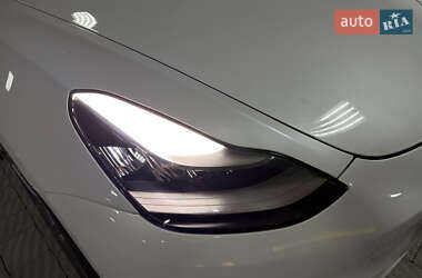 Седан Tesla Model 3 2018 в 