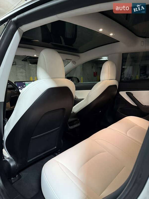 Седан Tesla Model 3 2018 в Тернополе фото 68 Седан Tesla Model 3 2018 в Тернополе