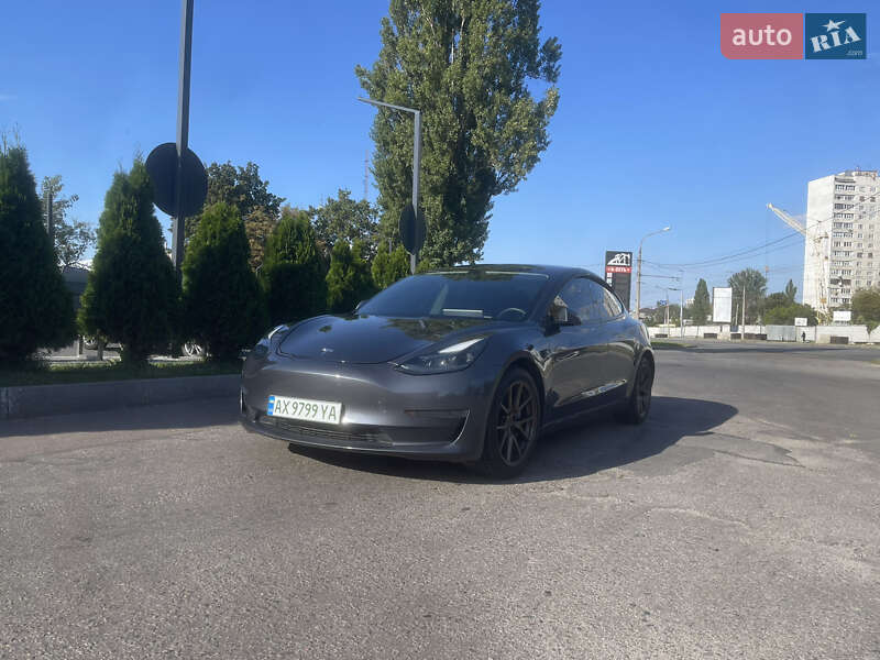 Седан Tesla Model 3 2021 в Харкові