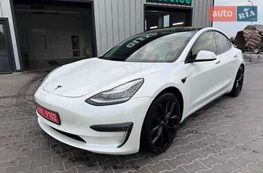 Седан Tesla Model 3 2019 в 