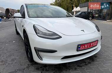 Седан Tesla Model 3 2019 в 