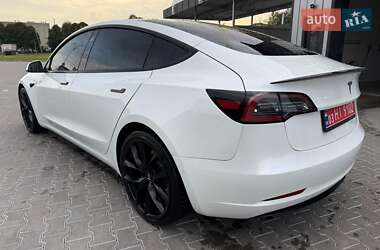 Седан Tesla Model 3 2019 в 
