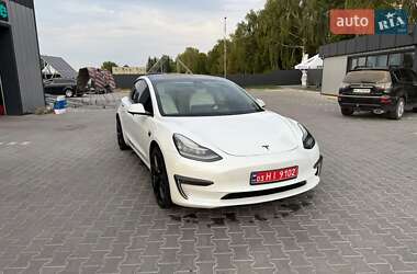 Седан Tesla Model 3 2019 в 